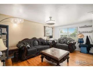 Photo #6: 1035550 Listing