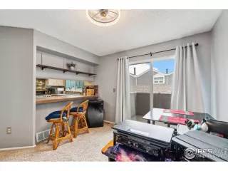 Photo #5: 1035842 Listing