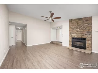 Photo #5: 1035924 Listing