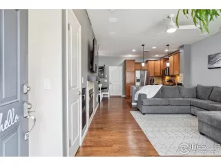 Photo #3: 1035965 Listing