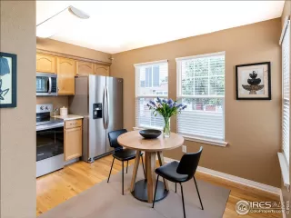 Photo #4: 1036909 Listing 