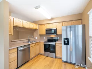 Photo #5: 1036909 Listing 