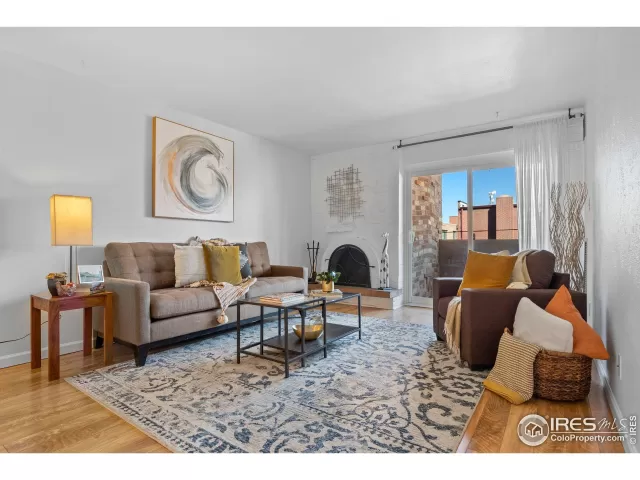 MLS: 1037224 Condo For Sale