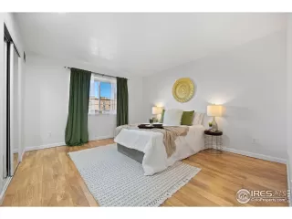 Photo #6: 1037224 Listing