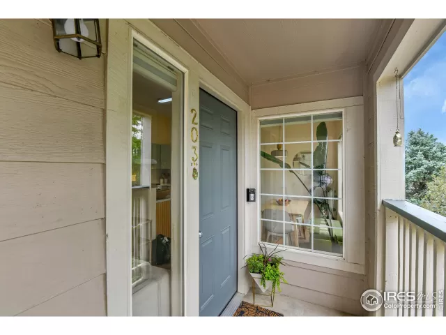 MLS: 1037640 Condo For Sale