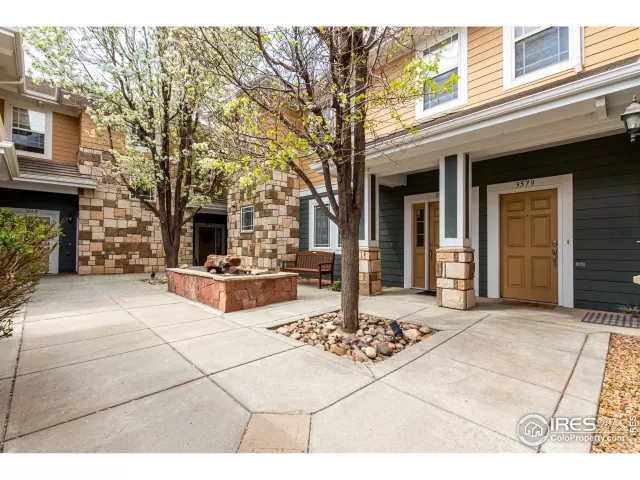 MLS: 1037900 Condo For Sale