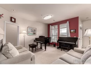 Photo #4: 1037900 Listing 