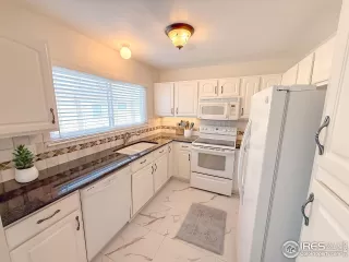 Photo #3: 1038094 Listing 