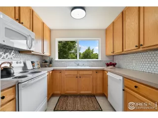 Photo #4: 1038159 Listing 