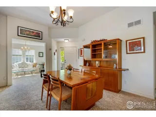 Photo #5: 1038245 Listing