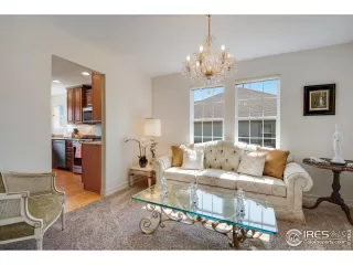 Photo #6: 1038245 Listing