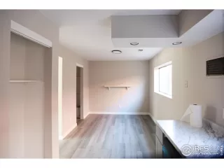 Photo #5: 1038253 Listing