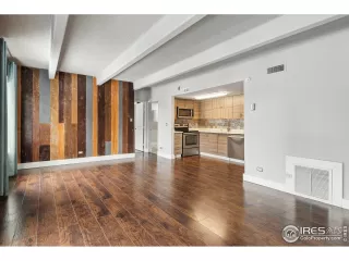 Photo #5: 1038254 Listing
