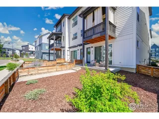 Photo #3: 1038540 Listing