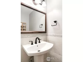 Photo #5: 1038559 Listing 