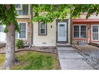 Photo #2: 1038735 Listing