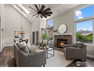 Photo #6: 1039025 Listing