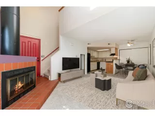 Photo #4: 1039205 Listing