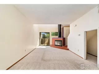 Photo #6: 1039205 Listing