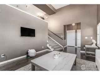 Photo #2: 1039550 Listing