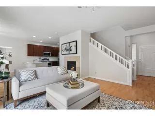 Photo #2: 1039585 Listing