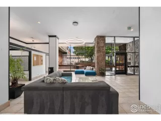 Photo #3: 1039618 Listing