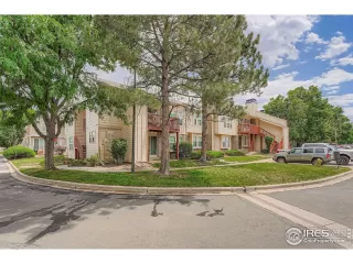 Photo #3: 1039657 Listing
