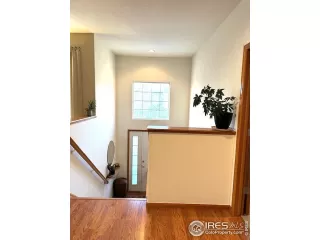 Photo #2: 1039789 Listing