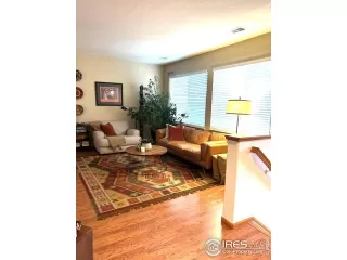 Photo #3: 1039789 Listing