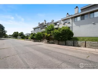 Photo #2: 1039854 Listing