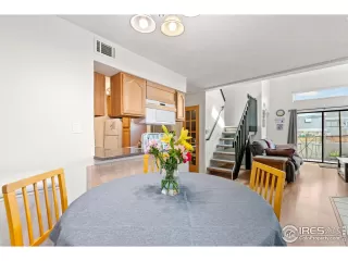 Photo #6: 1039854 Listing