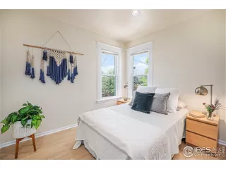 Photo #4: 1039925 Listing 