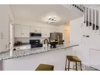 Photo #5: 1040570 Listing 