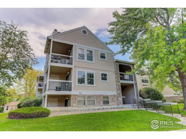 MLS: 1040603 Condo For Sale