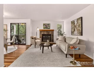 Photo #6: 1040603 Listing 