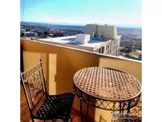 Photo #4: 1040675 Listing