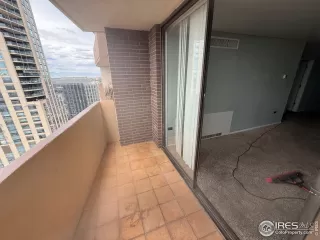 Photo #5: 1040675 Listing