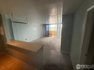 Photo #6: 1040675 Listing