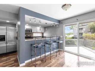 Photo #4: 1040783 Listing