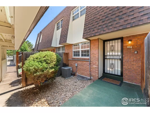 MLS: 1040810 Condo For Sale