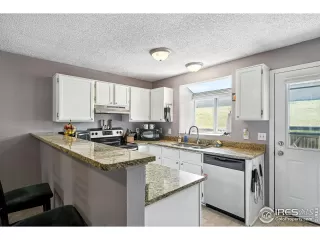 Photo #5: 1040890 Listing 