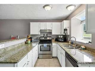 Photo #6: 1040890 Listing 