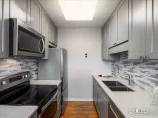 Photo #6: 1041060 Listing 