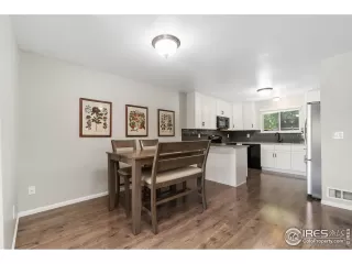 Photo #3: 1041431 Listing