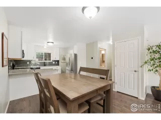 Photo #4: 1041431 Listing