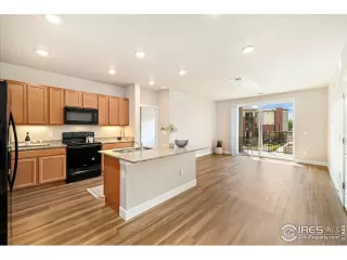 Photo #4: 1041632 Listing 