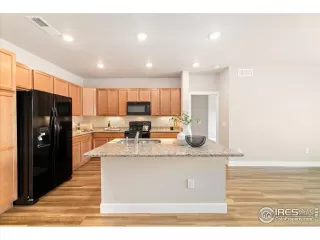 Photo #5: 1041632 Listing 