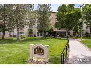 Photo #2: 1041729 Listing