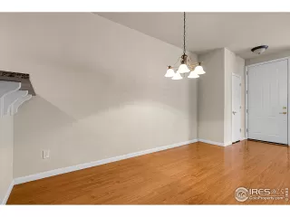 Photo #6: 1041807 Listing 