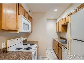 Photo #4: 1042001 Listing